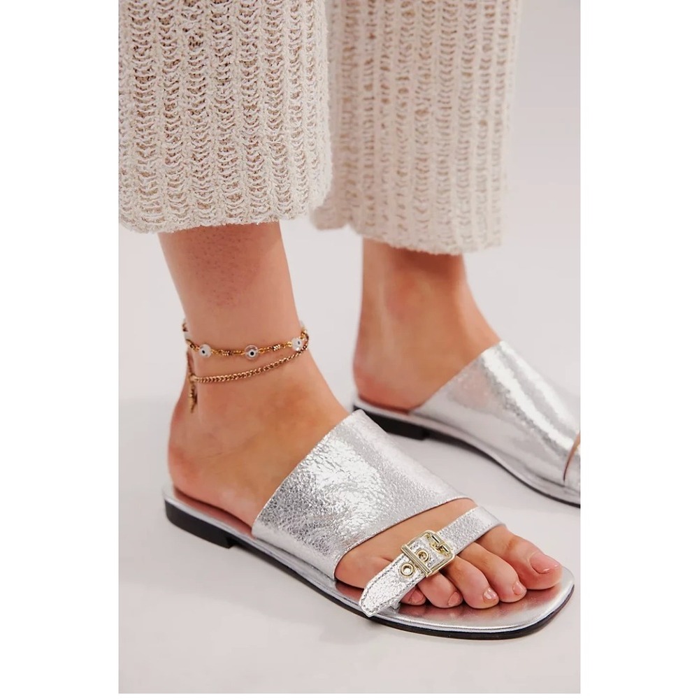 Free People Womens Mila Minimal Silver Metallic Leather Sandals Square Toe 8